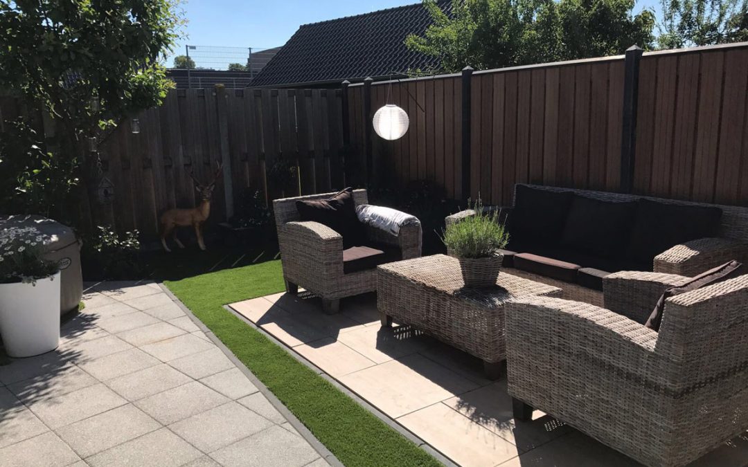 Aanleg keramisch terras kunstgras Nunspeet