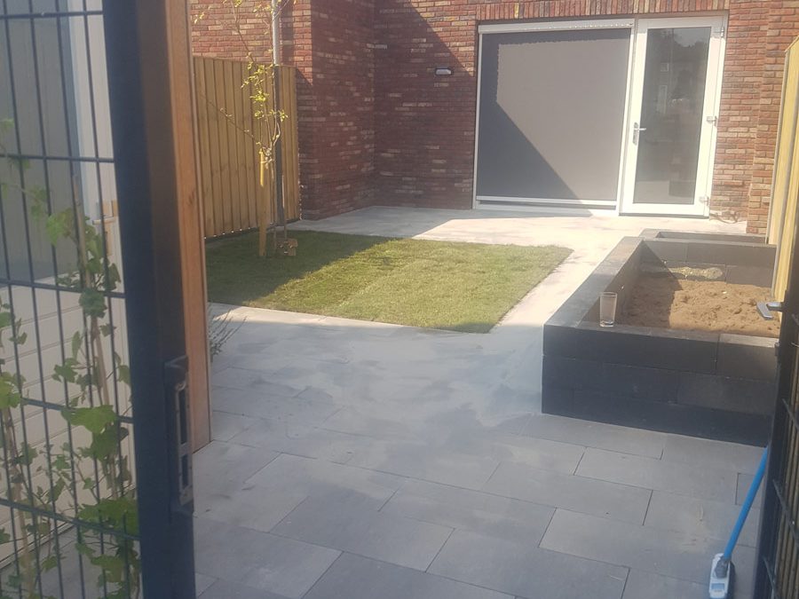 Tuinaanleg Amersfoort voor- en achtertuin
