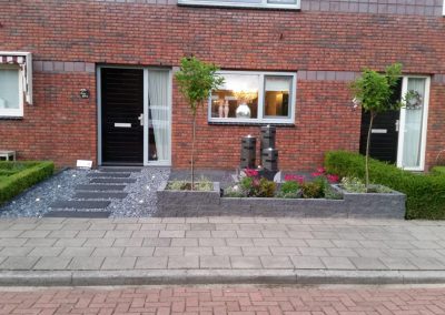 Aanleg onderhoudsvrije voortuin Nunspeet