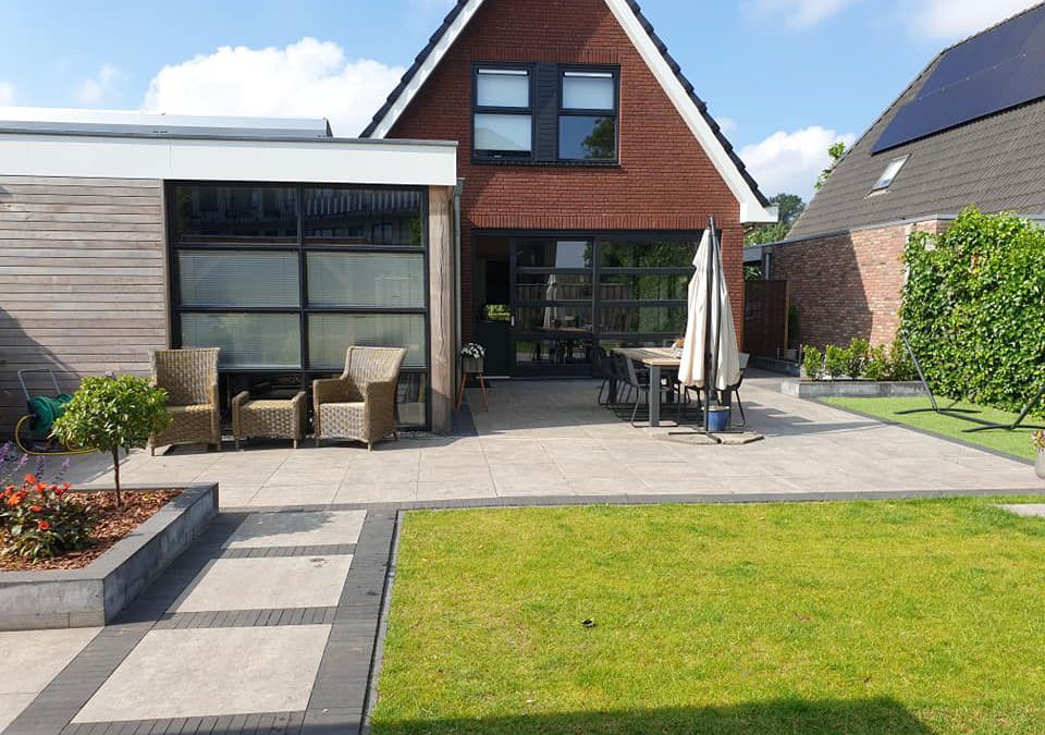 Tuinaanleg bestrating Vaassen