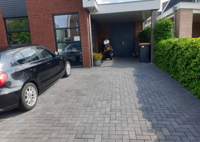 Aanleg straatwerk parkeerplaats Vaassen