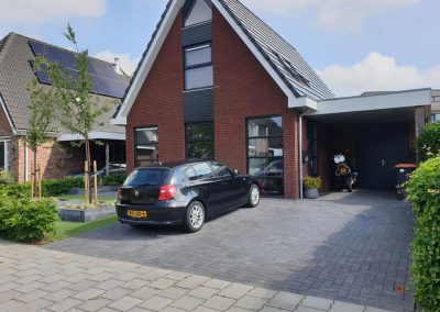 Aanleg straatwerk oprit Vaassen