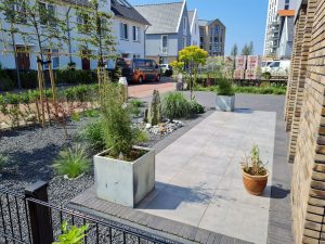 Complete aanleg voor en achtertuin Waterfront Harderwijk