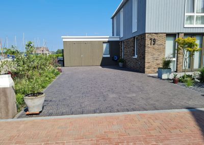 Complete aanleg voor en achtertuin Waterfront Harderwijk