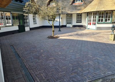 Bestrating terras met gebakken waaltjes Nunspeet