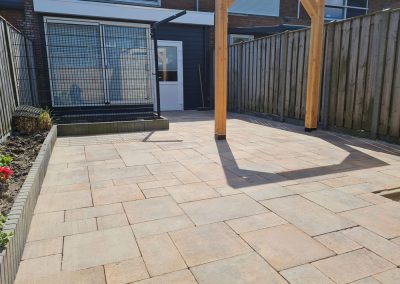 Herstraten achtertuin Zeewolde