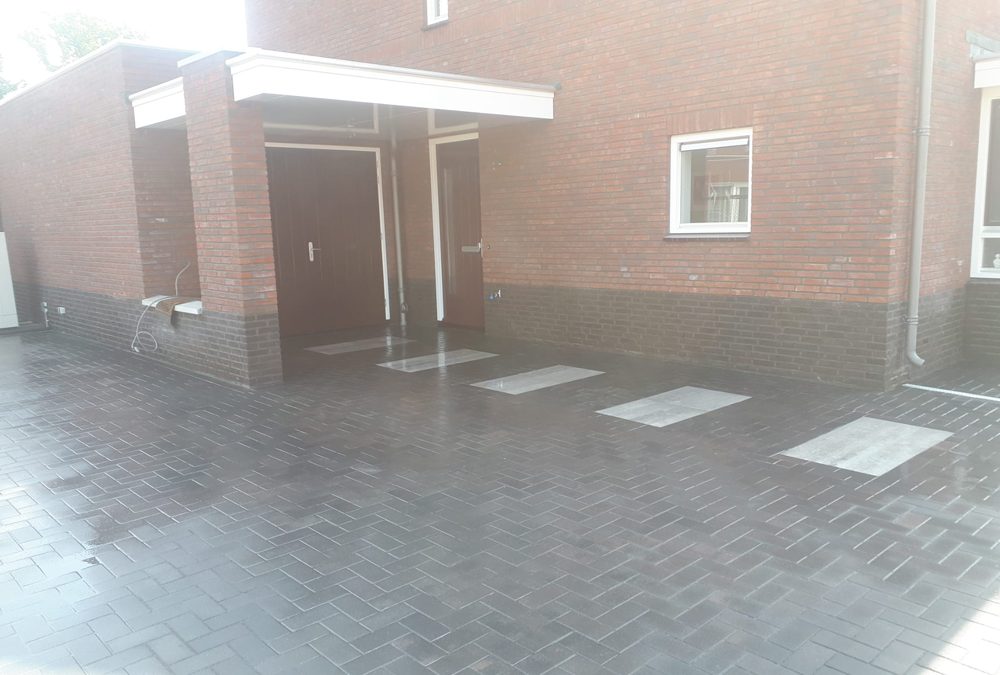 Tuinaanleg voor- en achtertuin, oprit Nunspeet